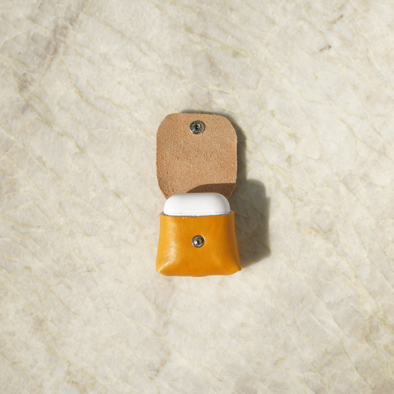 AirpodsPocket_Yellow