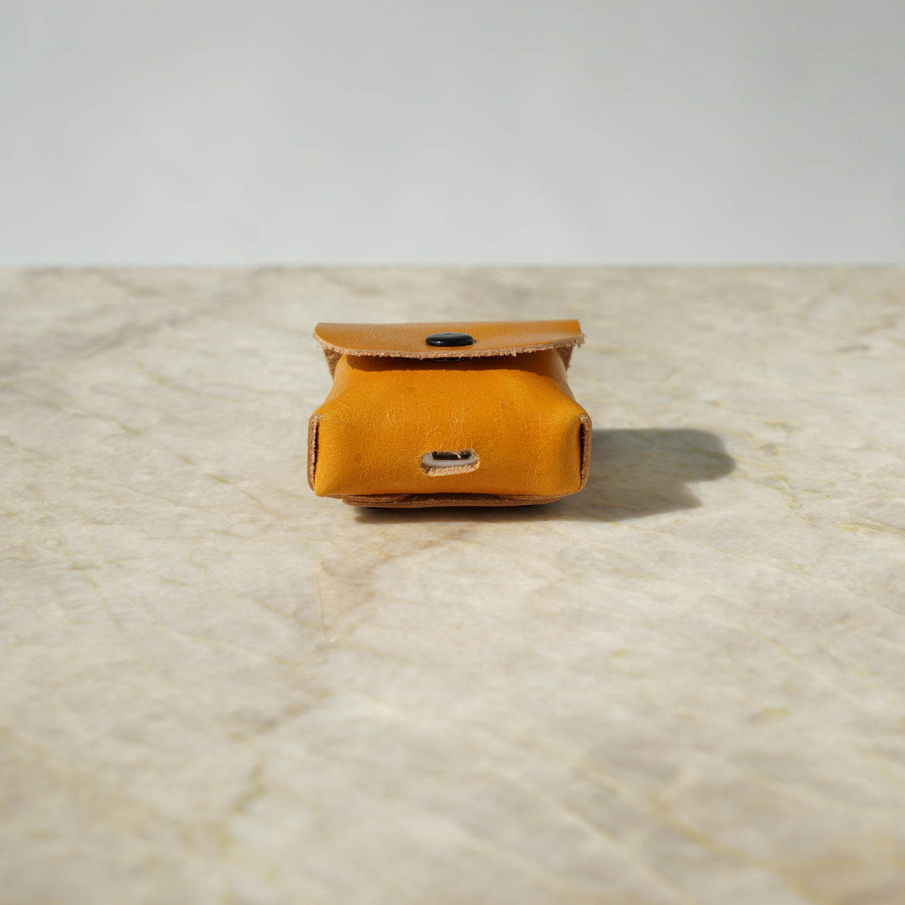 AirpodsPocket_Yellow